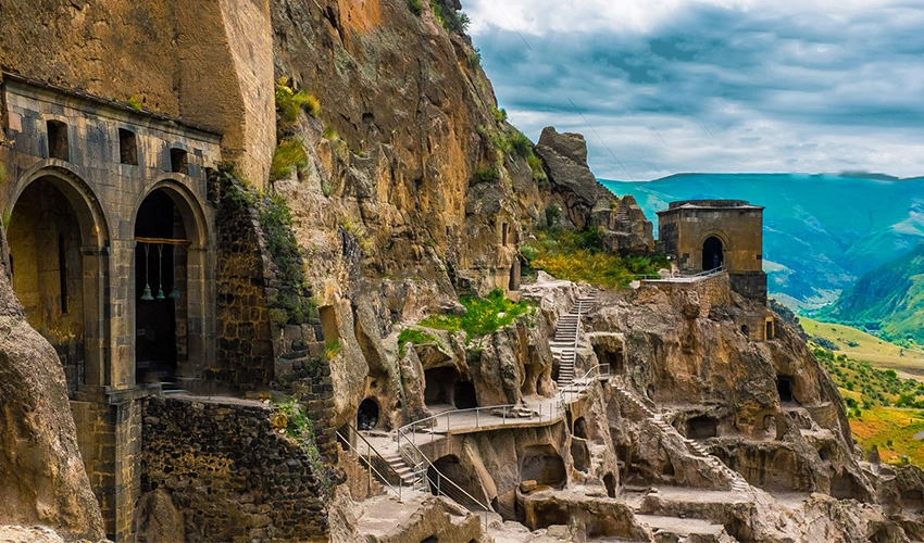 واردزیا، شهر غارهای باستانی مکان های دیدنی گرجستان است