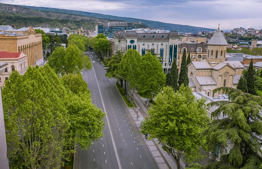 خیابان روستاولی تفلیس یکی از فعال ‌ترین خیابان‌ های گرجستان است